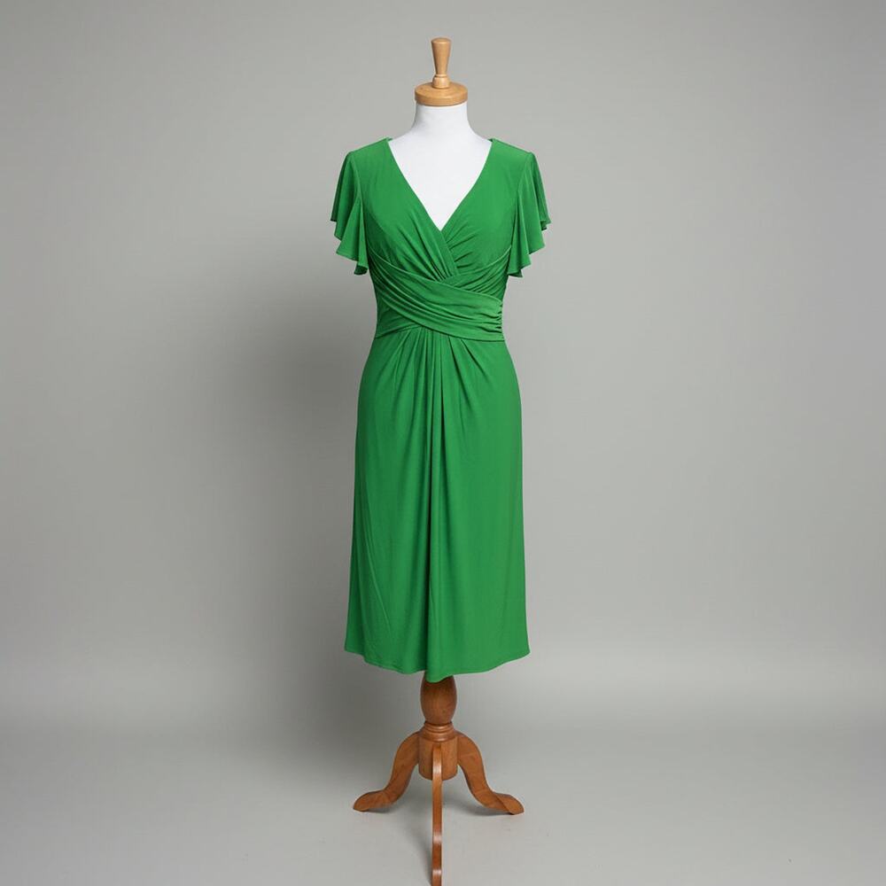 Ieena for MacDuggal green dress, size 6, NEW WITH TAGS!